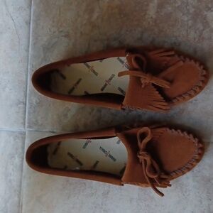 - Minnetonka Classic Brown Moccasins